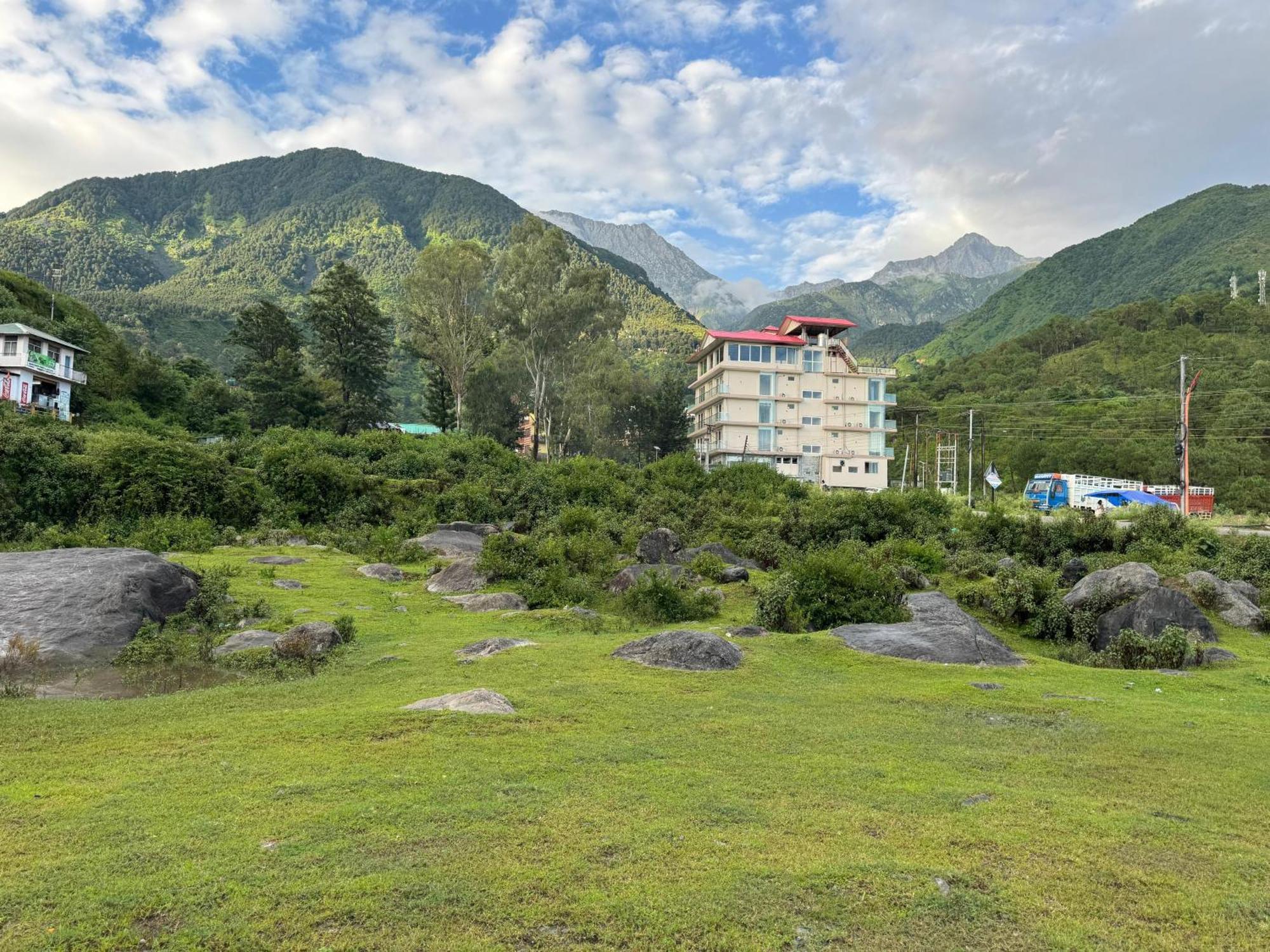 Manuni Inn - Riverside Resort Dharamshala Eksteriør bilde